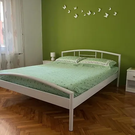 בית נופש Annamaria *